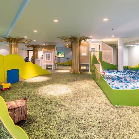 Hotel Arłamów Екстериор снимка