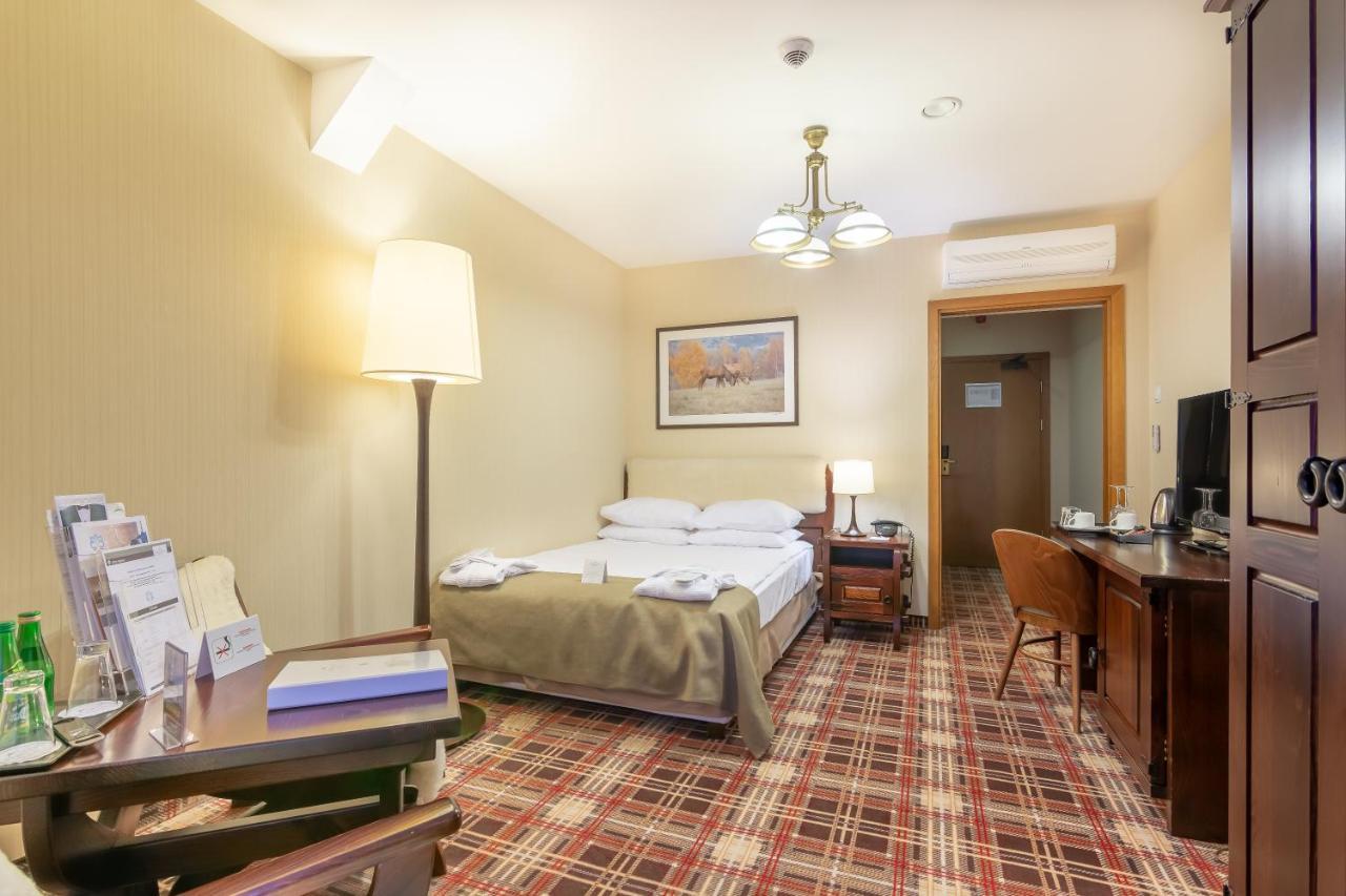 Hotel Arłamów Екстериор снимка