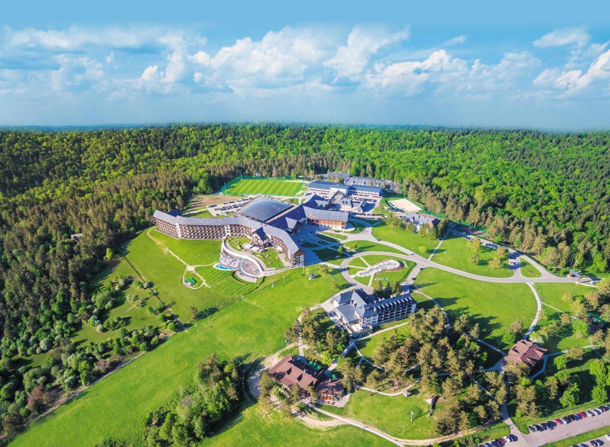 Hotel Arłamów Екстериор снимка
