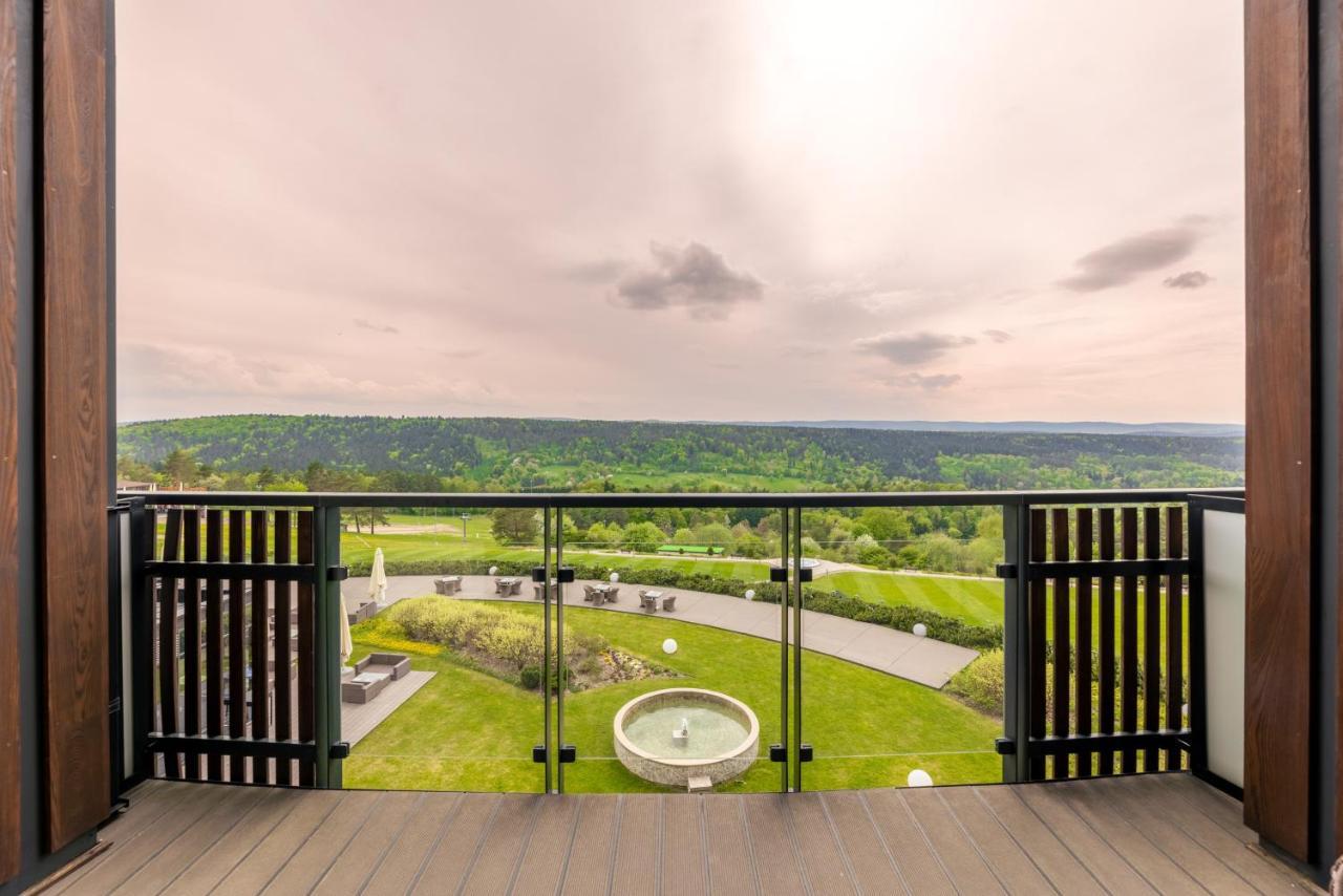 Hotel Arłamów Екстериор снимка